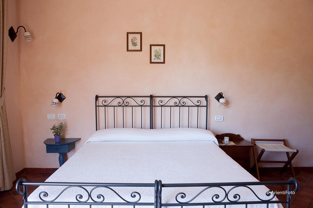 קפאלביו Albergo Del Lago חדר תמונה